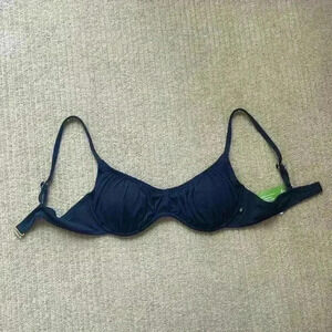 La Vie En Rose Bikini Top, Black size XL.